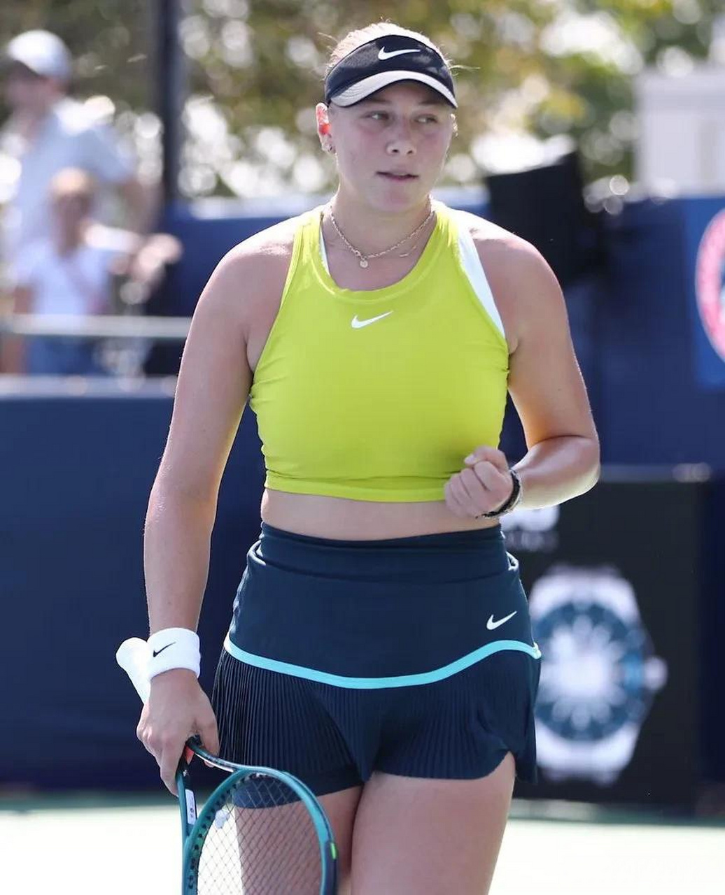 风格一向以 风格一向以