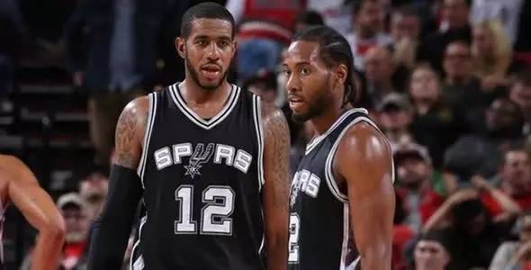 的球员中 的球员中