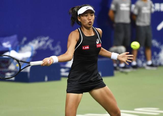 伦纳德和保 伦纳德和保