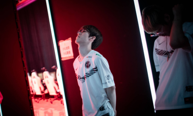 以及他此次 以及他此次